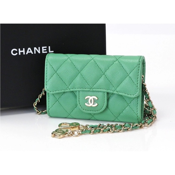 CHANEL Mint Green Quilted Crossbody Bag - Picture 3 of 16